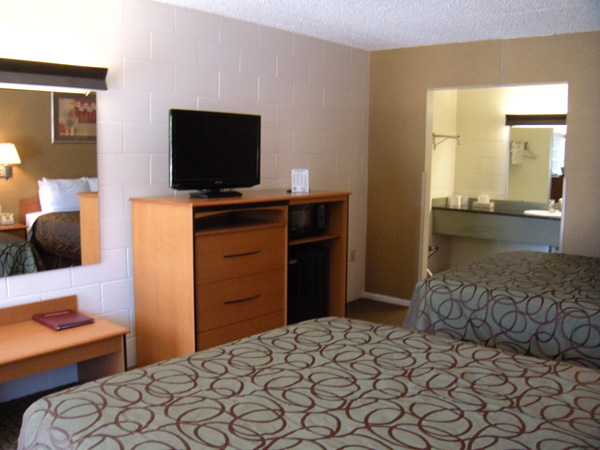 interior photo of hotel room at Motel West in Idaho Falls.