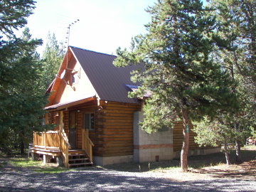 Big Springs Cabin-Island Park, Yellowstone Cabin