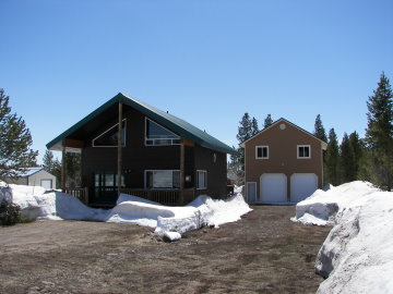 Kota Bear Haven-Island Park, Yellowstone Cabin