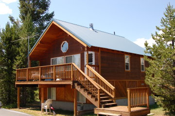 The Owls Nest-Island Park, Yellowstone Cabin