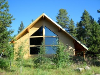 Standing Pine-Island Park, Yellowstone Cabin