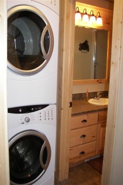 MAIN LAUNDRY