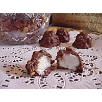Milk Chocolate Peanut Clusters (Cream Centers)