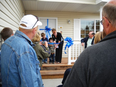Build 23 Partner Family ribbon cutting