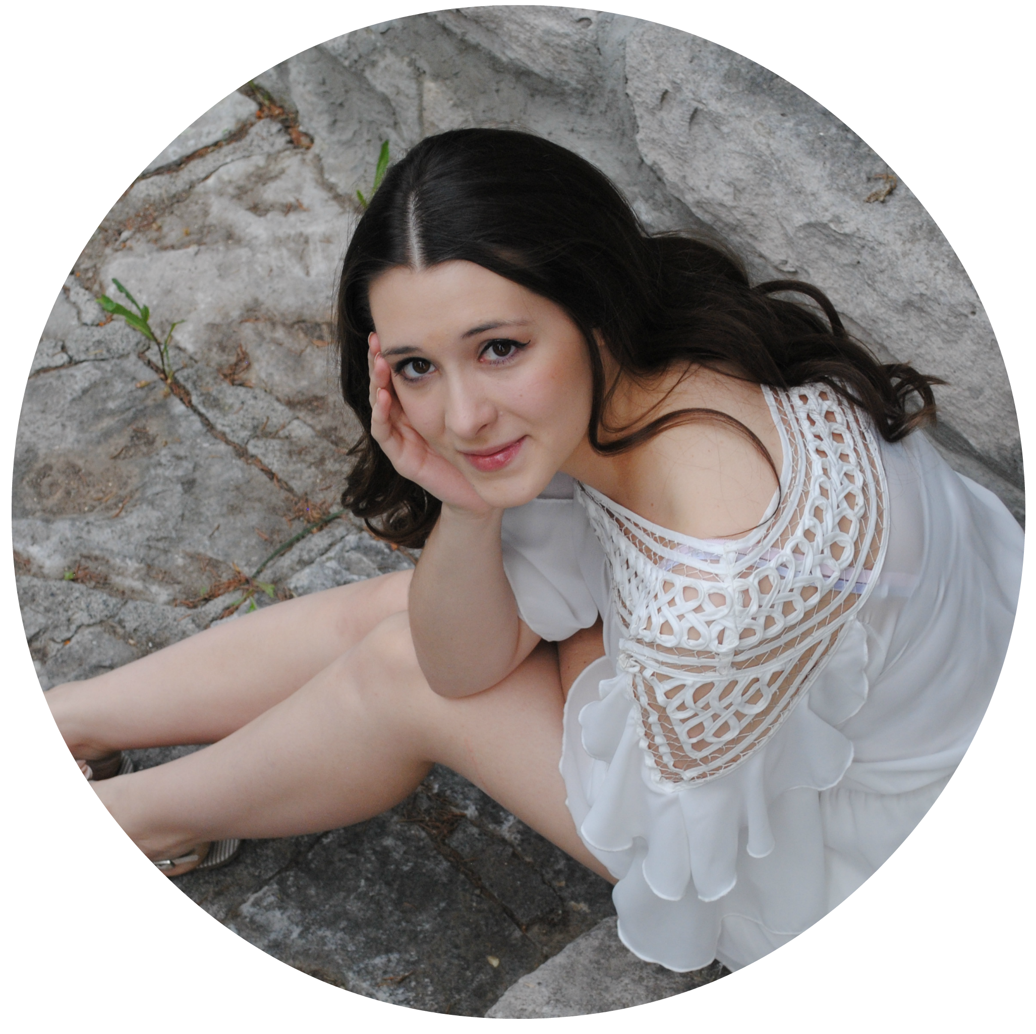 Veronica Leigh Nield, classical guitar teacher in Idaho Falls.  Lessons available for new students.